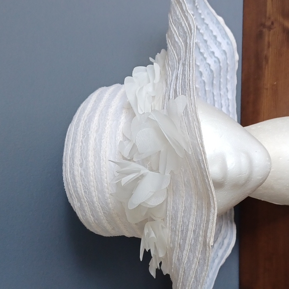 Hat - Picture 12 of 16